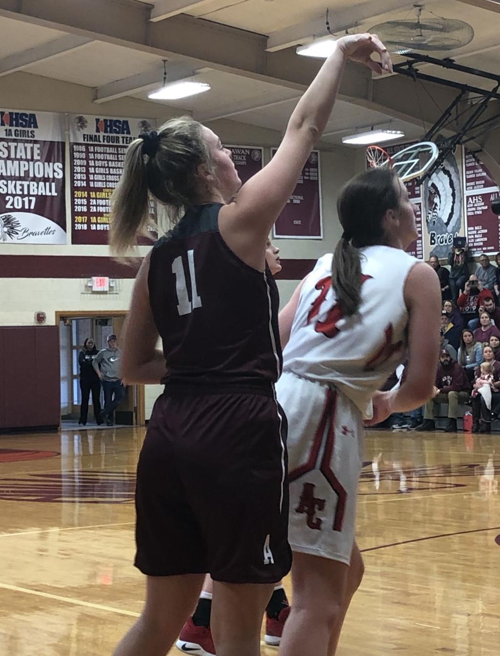 Annawan S Streaks Stopped In Regional Final Basketball Qconline Com