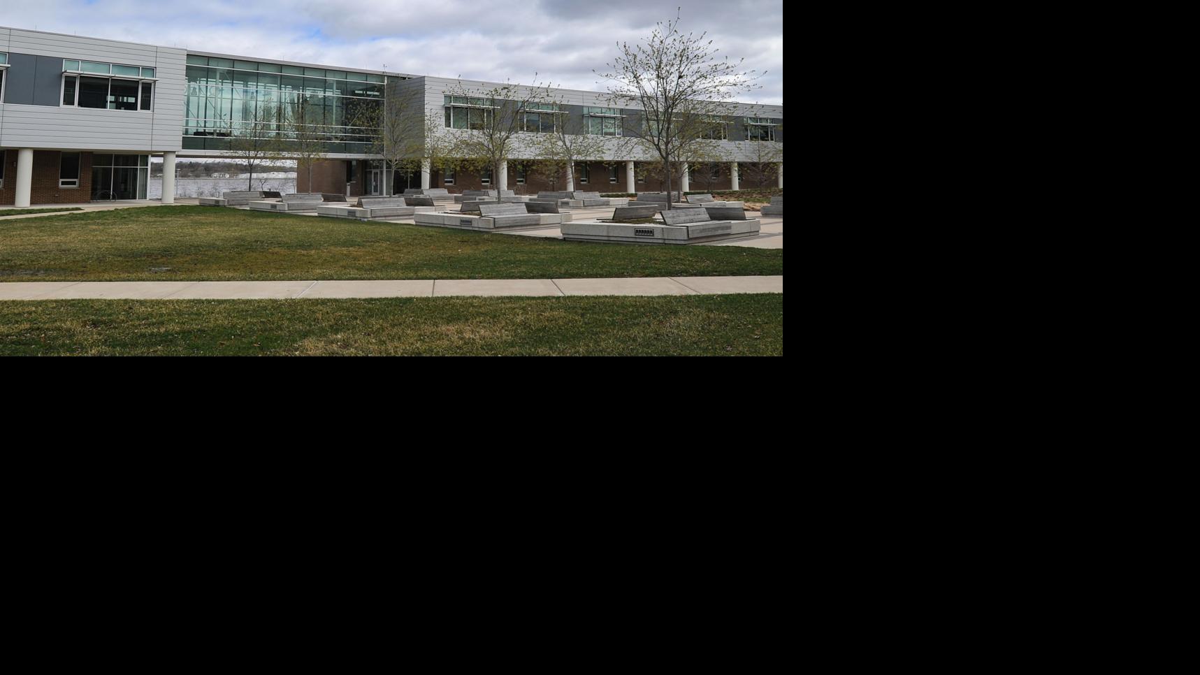 Western Illinois U maintains tuition, room, meal plan costs for 2020-2021 academic year