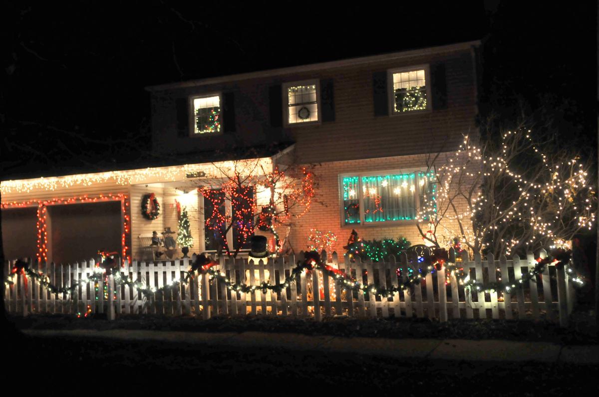 Holiday Christmas Lights in the Quad Cities Multimedia Photo/Video