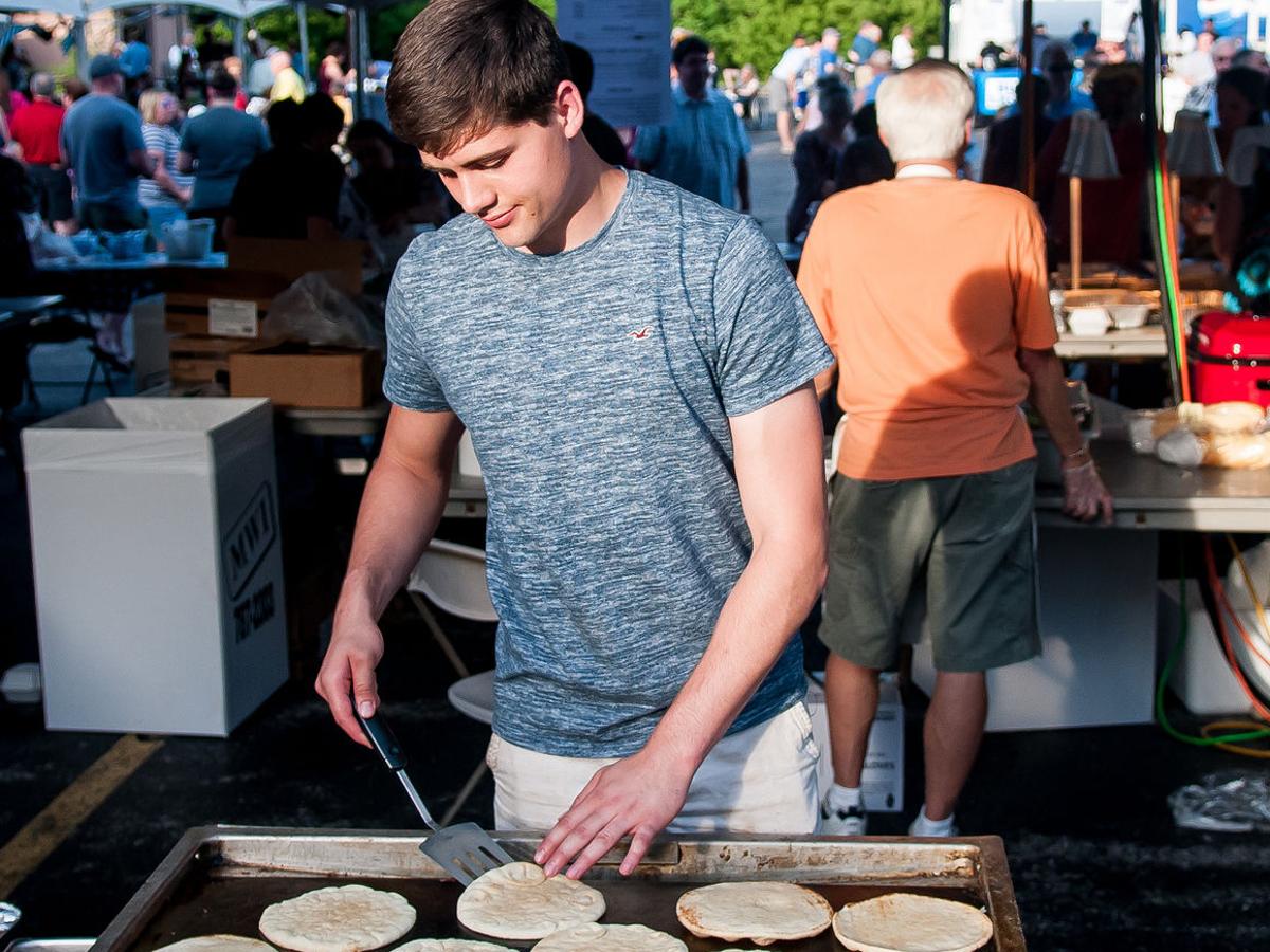 Q C Celebrates Greek Culture Food Local News Qconline Com