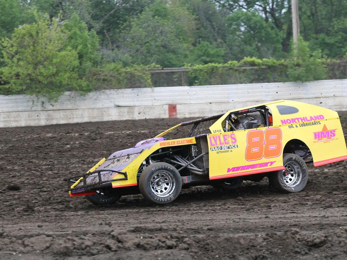 Q C Driver S Spotlight Tony Vondresky No 88 Imca Modified Sports Qconline Com