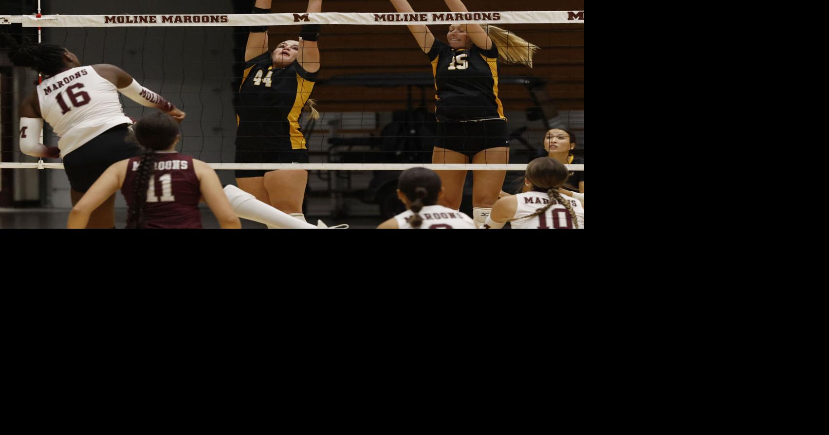 082726-qc-spt-volleyball 0011.jpg