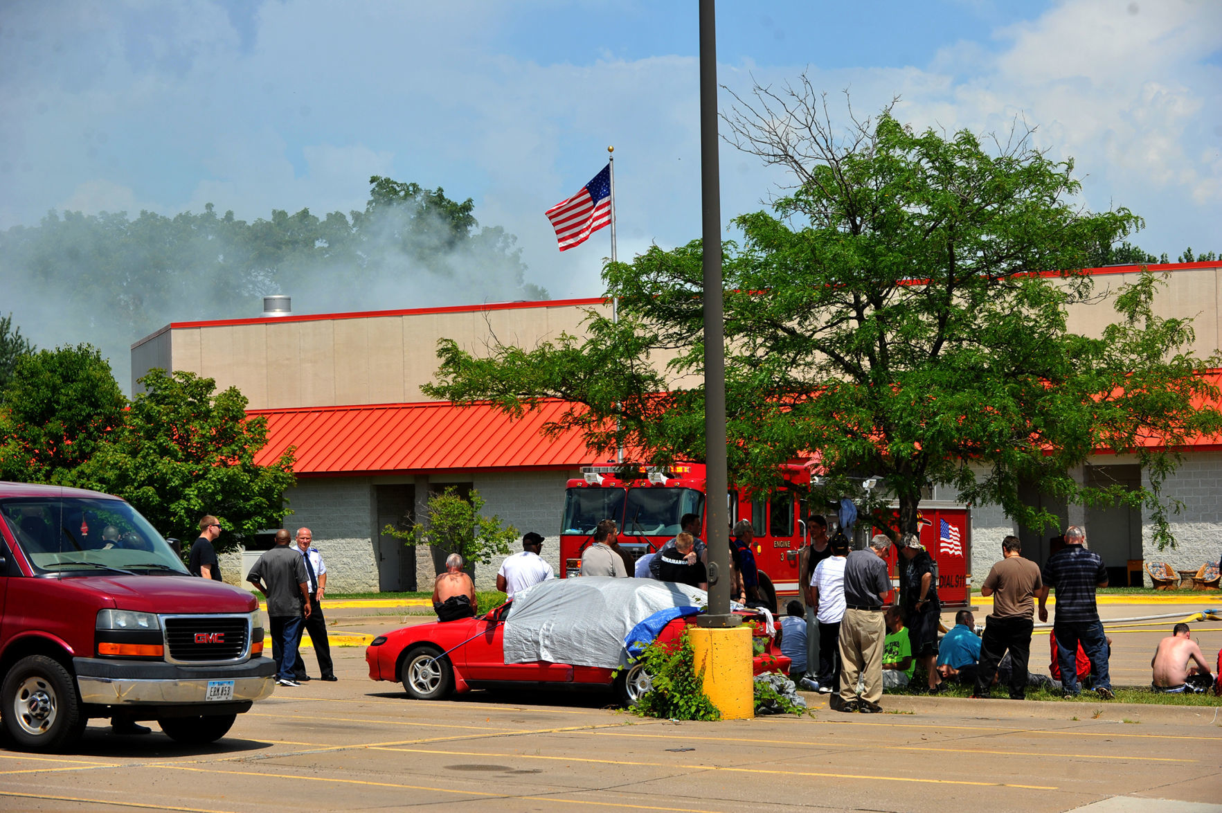 UPDATE Crews Respond To Fire At Salvation Army Sales Building Near UPDATE Crews Respond To Fire At Salvation Army Sales Building Near