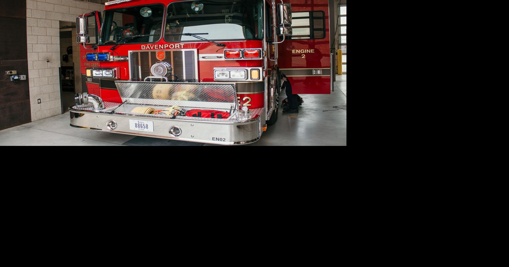 Davenport firefighters rescue two pets from early morning house fire