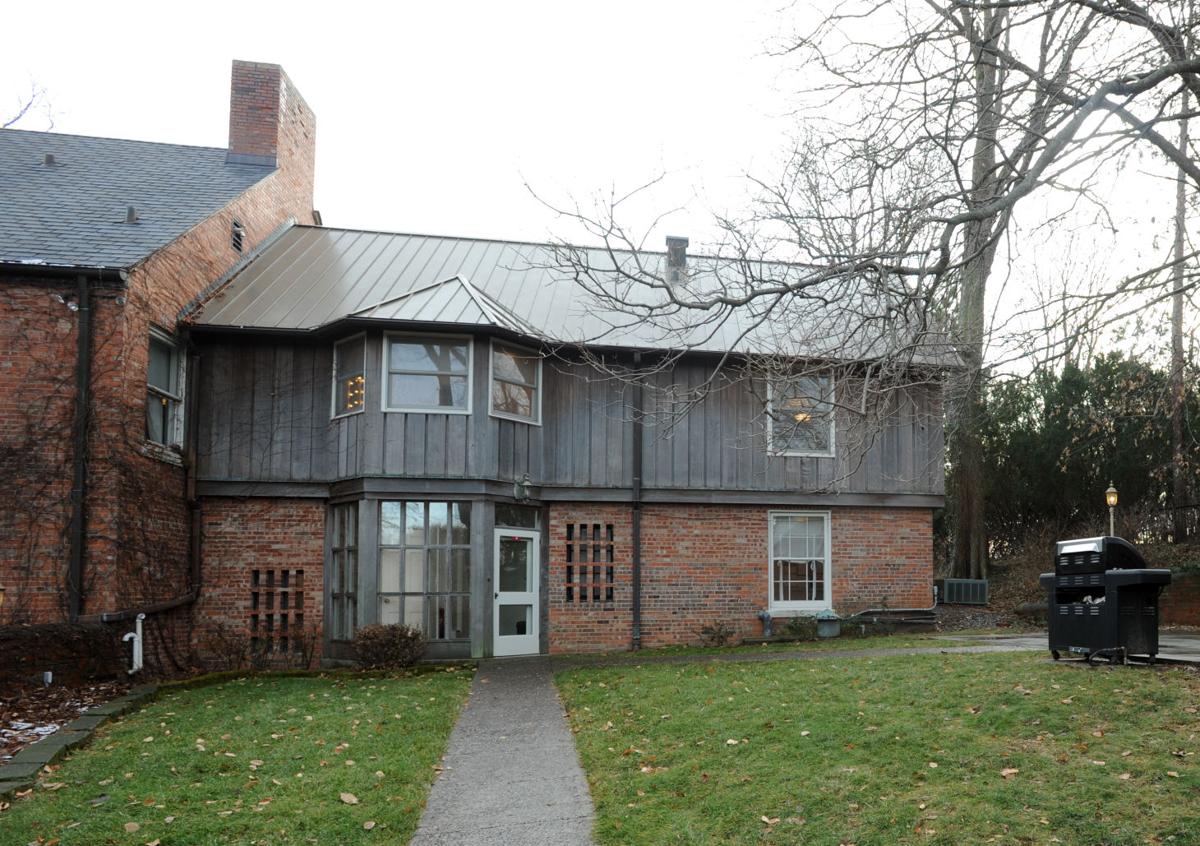 The 'Hewitt Mansion' photo tour