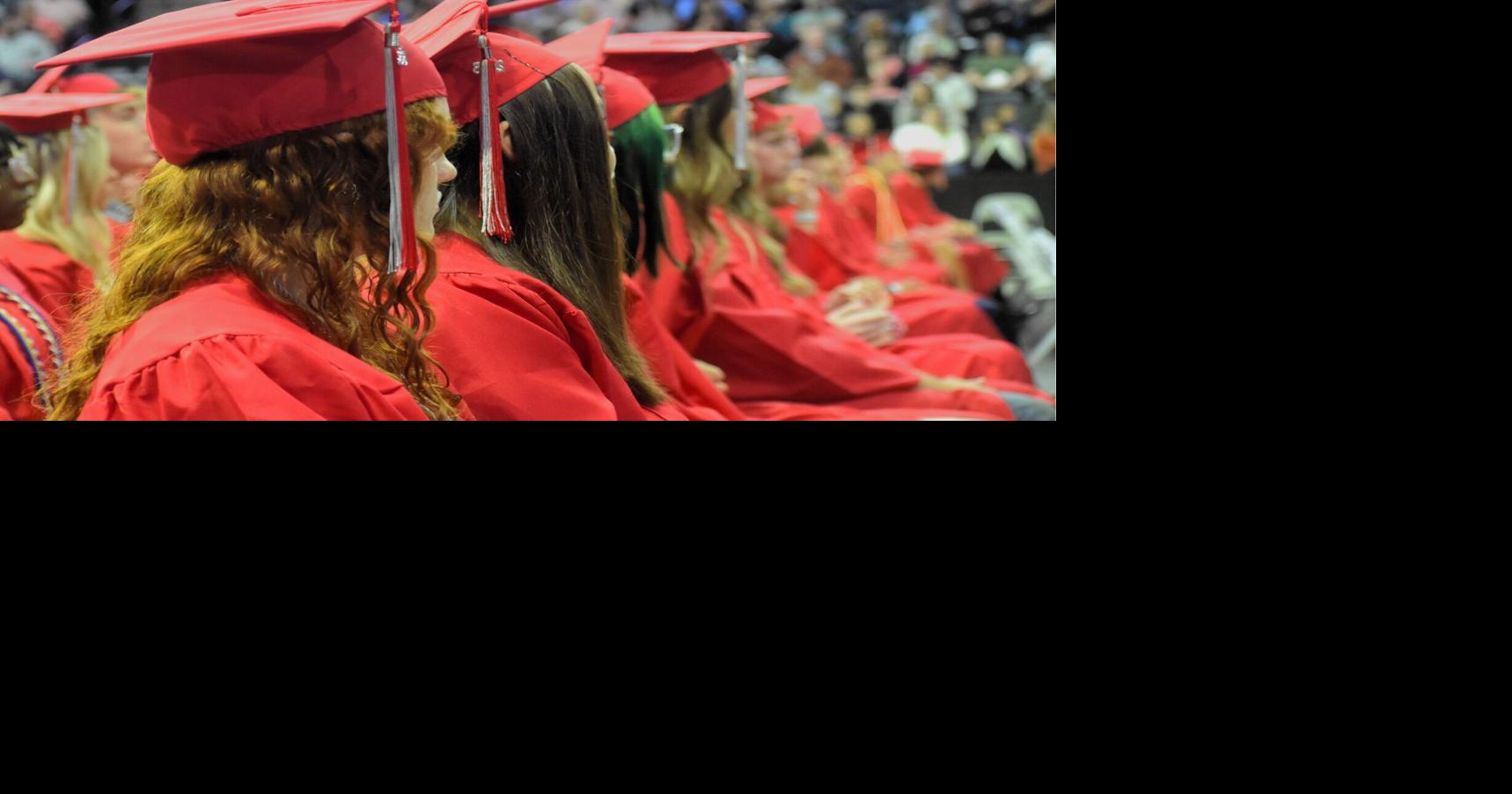 How does the Vibrant Arena schedule Quad-Cities graduations?