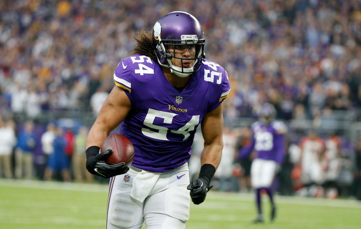 Nfl To Prohibit Use Of Certain Helmets For 1st Time Professional
