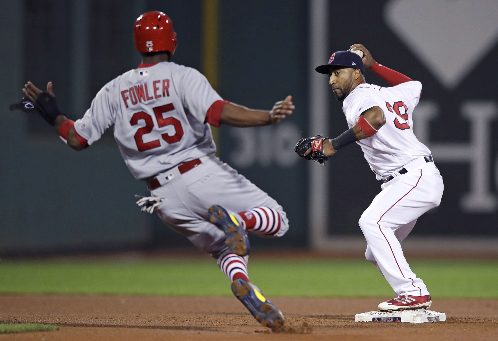 Rafael Devers Sets Twitter Ablaze After Starting Red Sox Triple Play