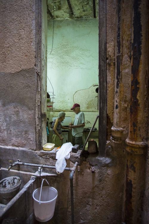 On One Havana Street Gentrification Exposes Old Inequality World Qconline Com