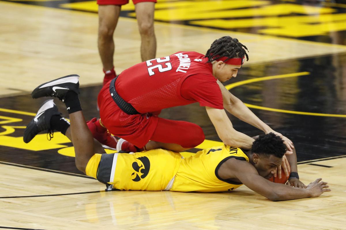 Hawkeyes Offense Lights Up Rutgers Basketball Qconline Com