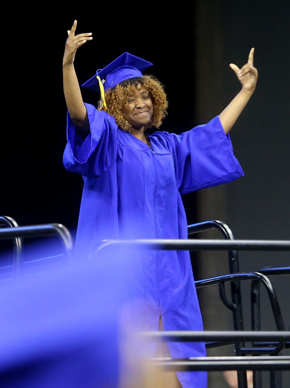 Photos Davenport North Graduation Highschool