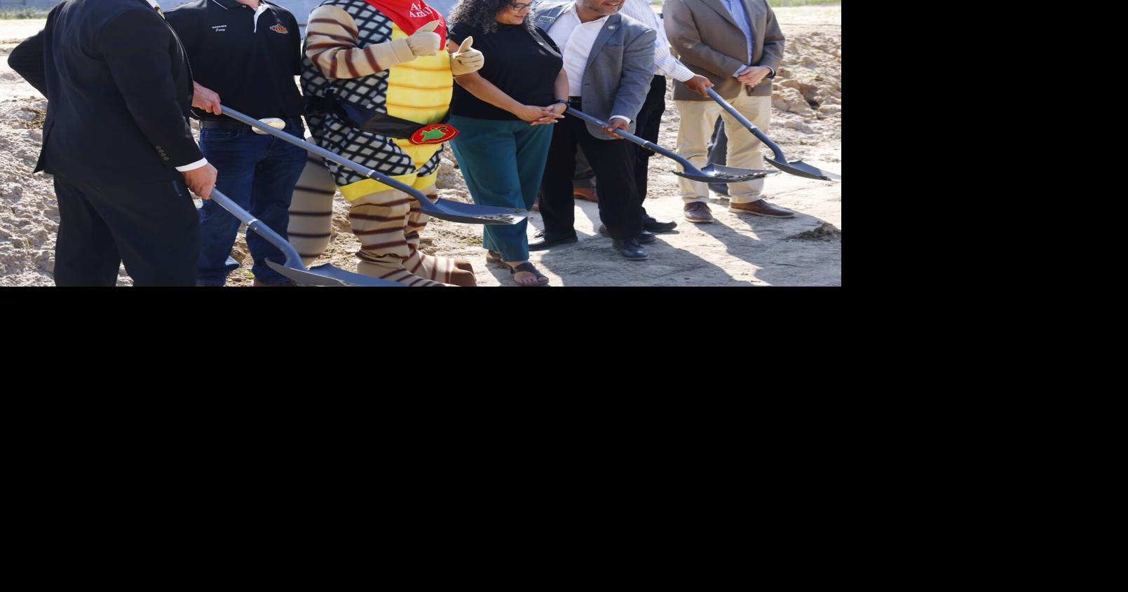 Photos: New Texas Roadhouse breaks ground in Moline