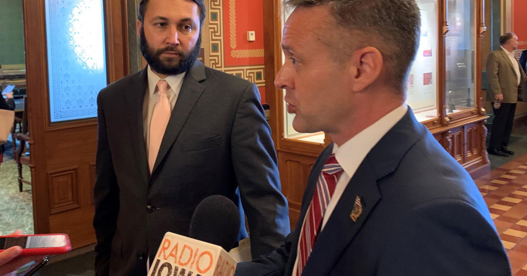 Lawmakers propose giving Iowans a vote on income tax rules - Vimarsana News