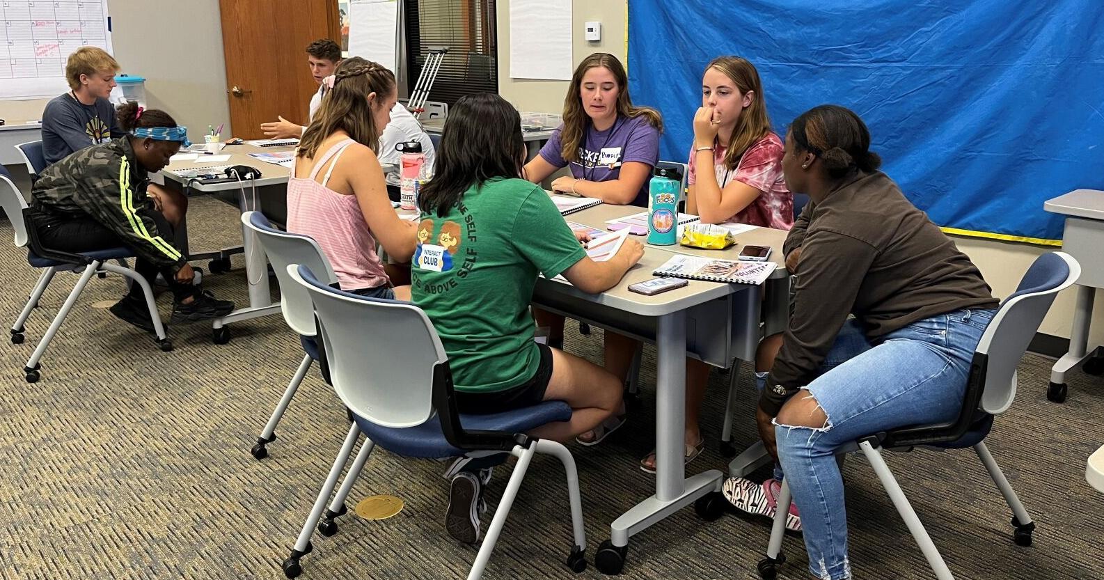 Teen philanthropy brings nearly $30,000 to local nonprofits - Vimarsana News