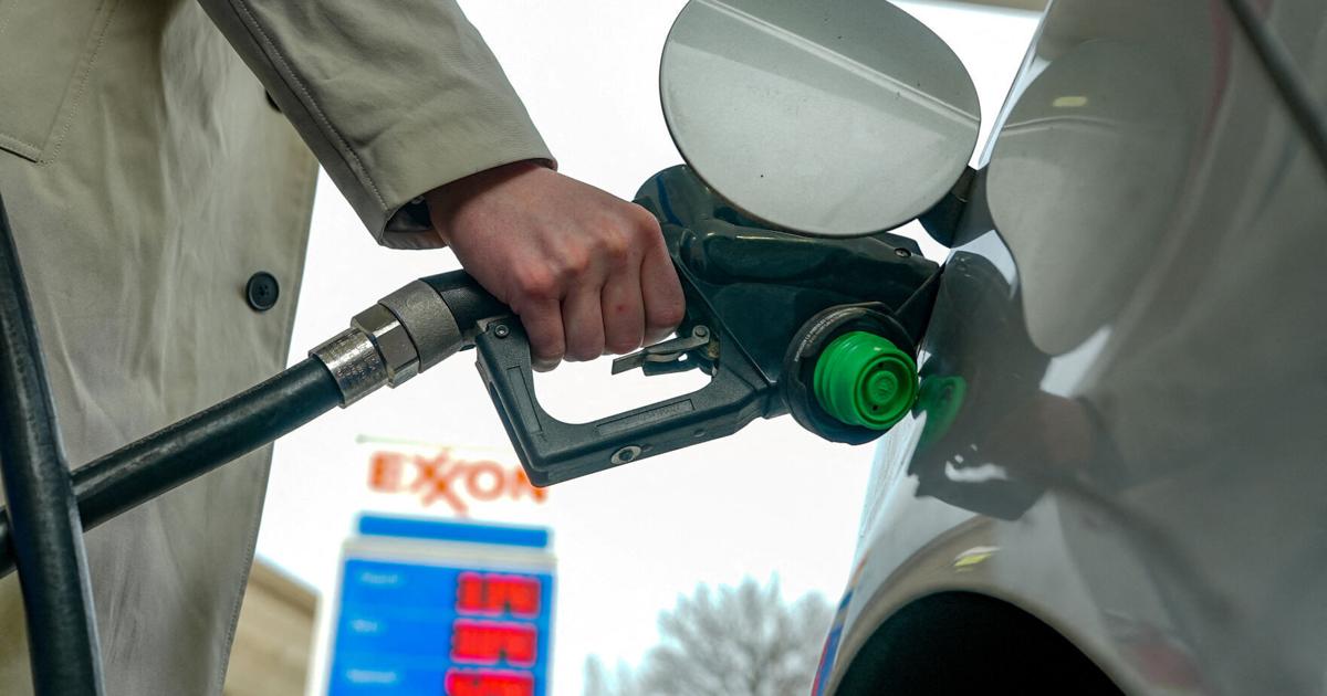 Q-C gas prices fall 11 cents, average price $4.02