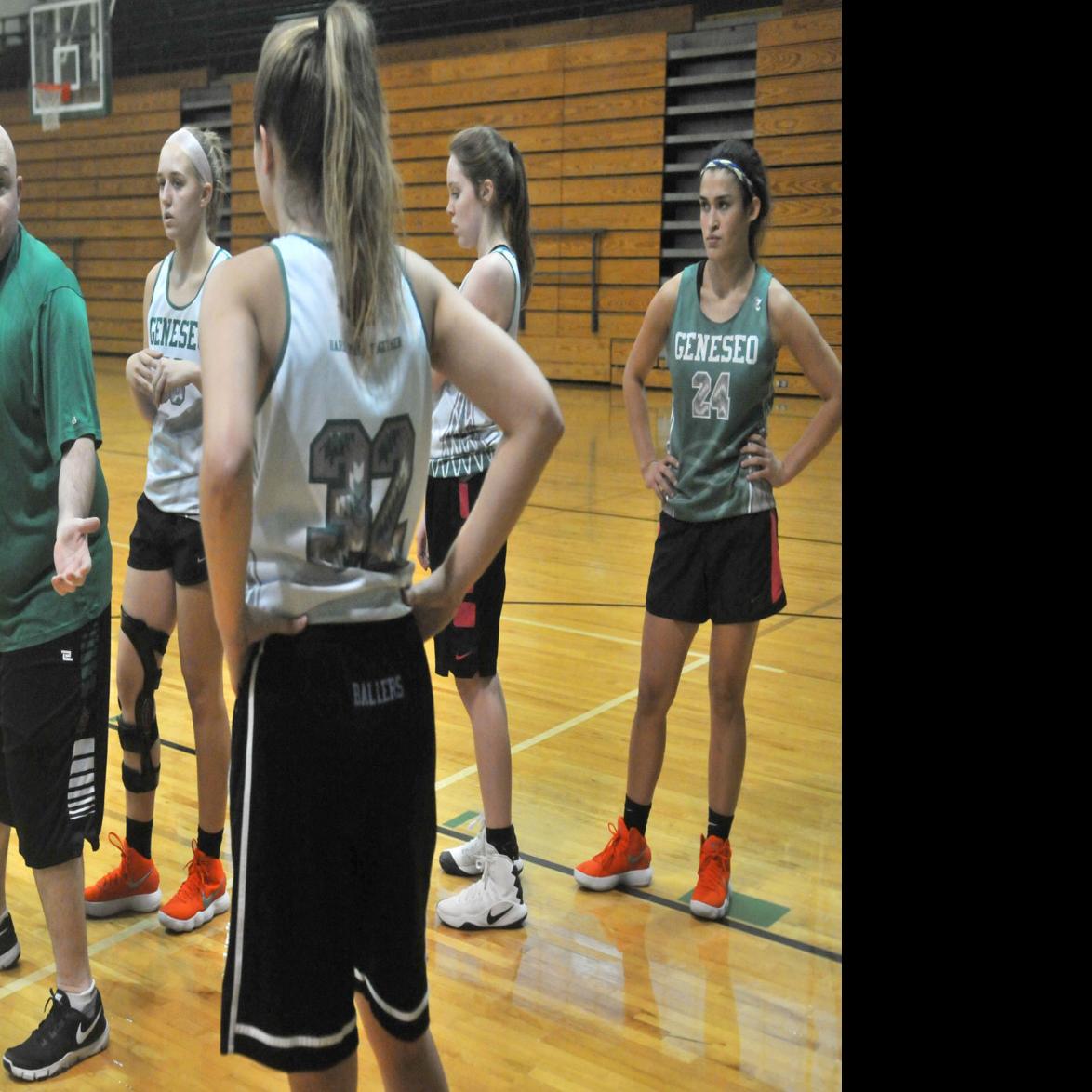 Geneseo Girls Loaded With Depth Qc Prep Sports Qconline Com