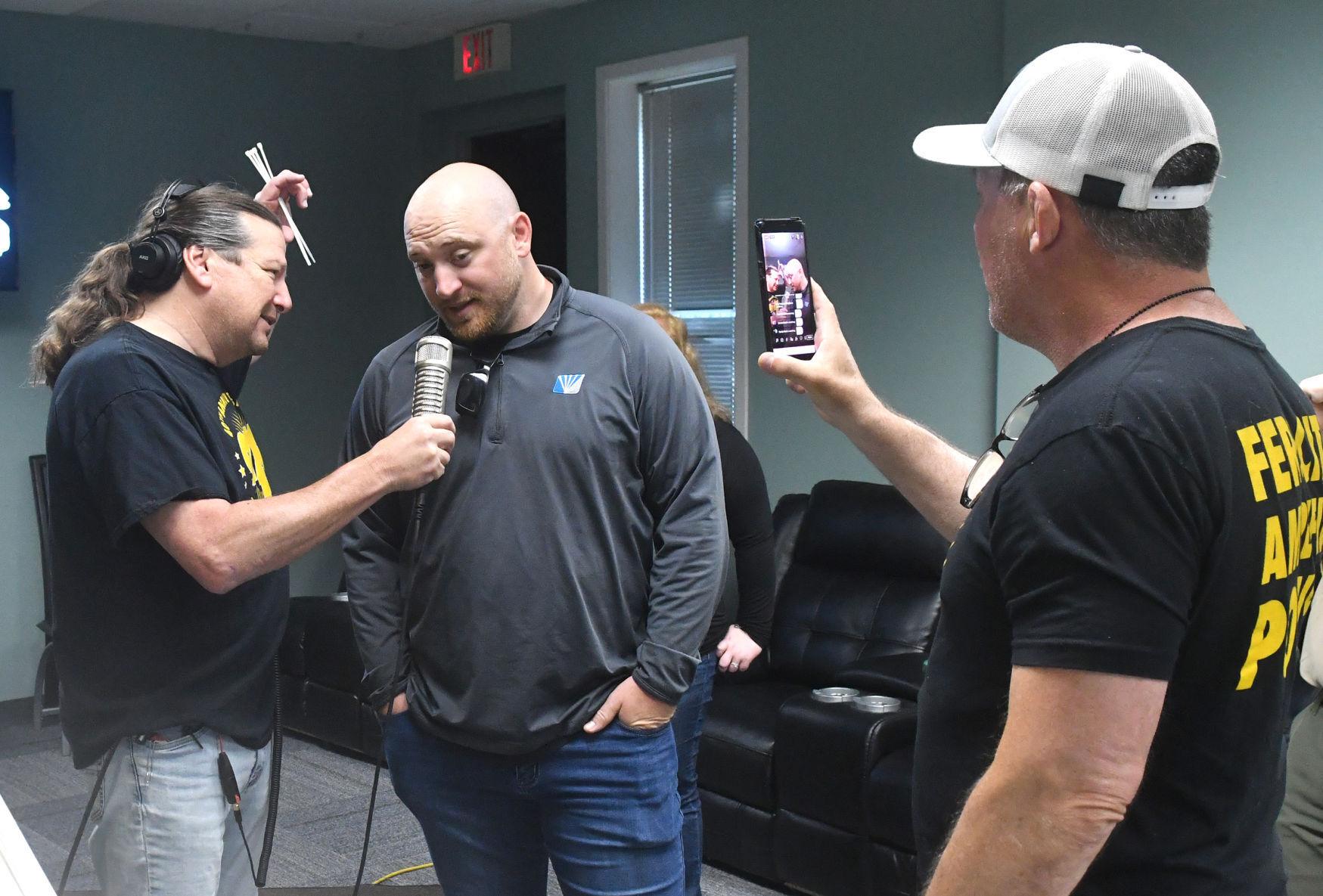 Photos Dwyer and Michaels 97X Celebrity Pinewood Derby Latest News