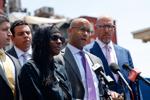 060723-qc-nws-presser-04.jpg