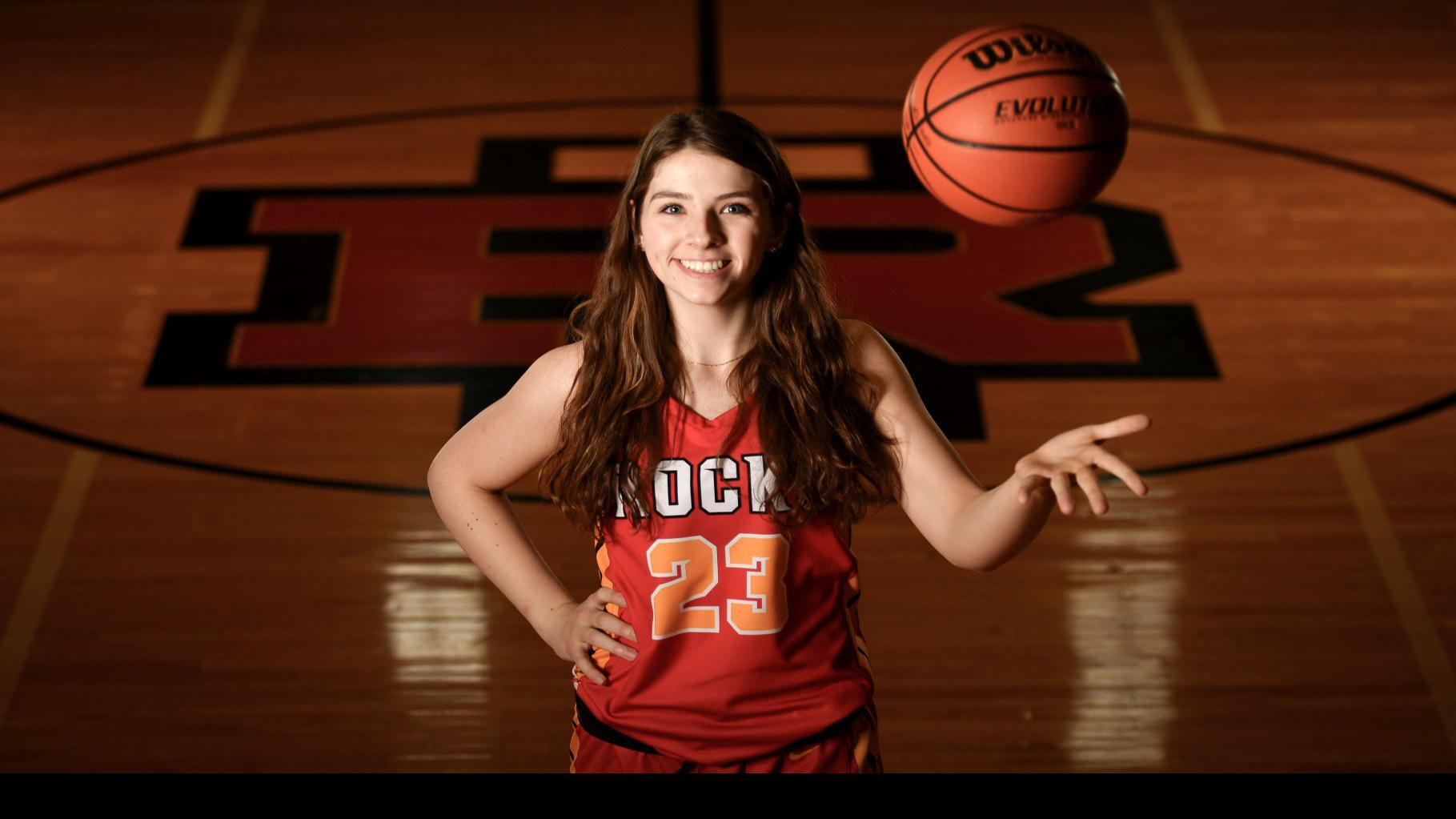 Metro Pacesetter Simmer Warms Up For Lady Rocks Basketball