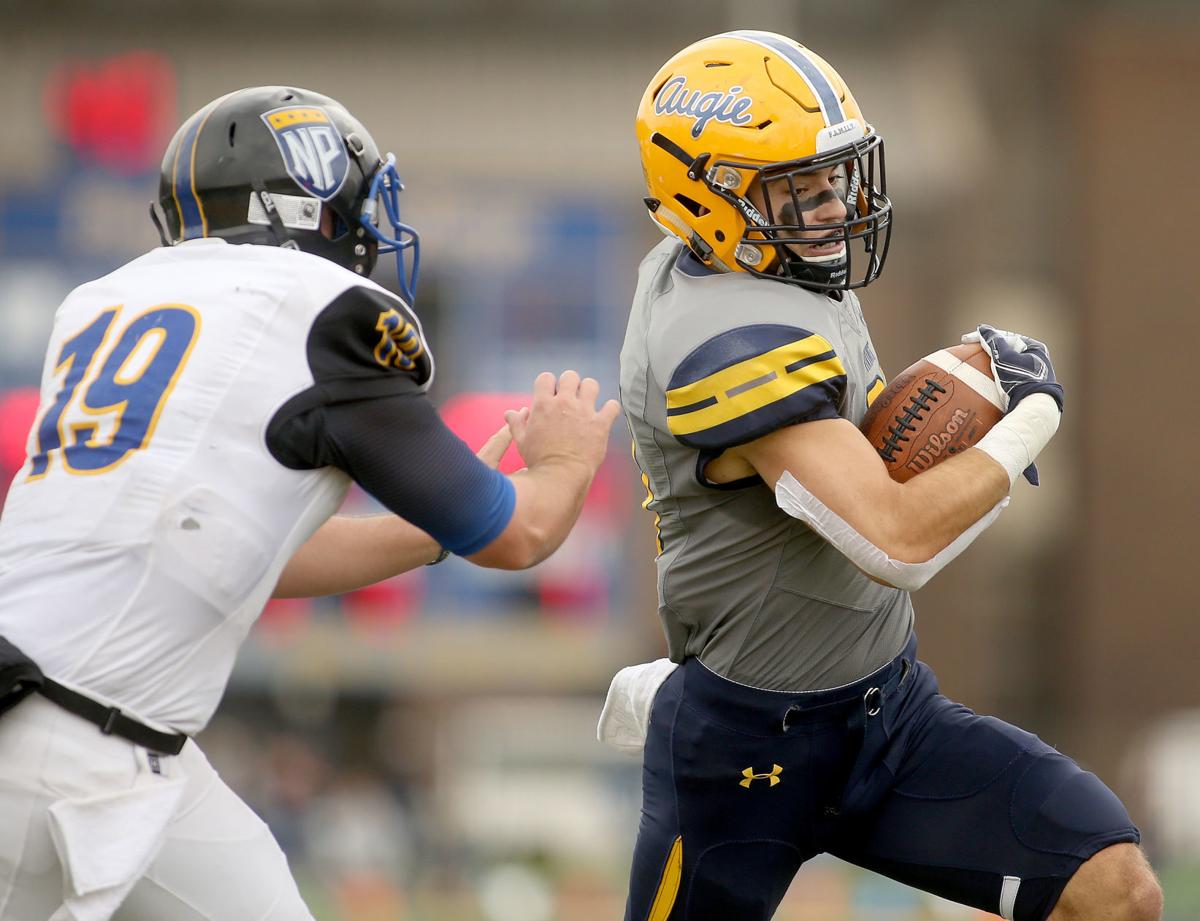 101919-mda-spt-augie-football-019