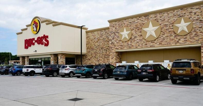 Buc-ee's beaver-themed travel center plan gets dammed up in Urbandale