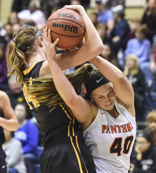 Mvp Wroblewski Leads Iowa Past Illinois In Senior Star Game