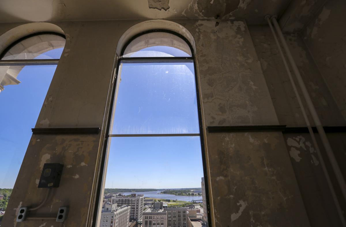 Davenport Bank tower