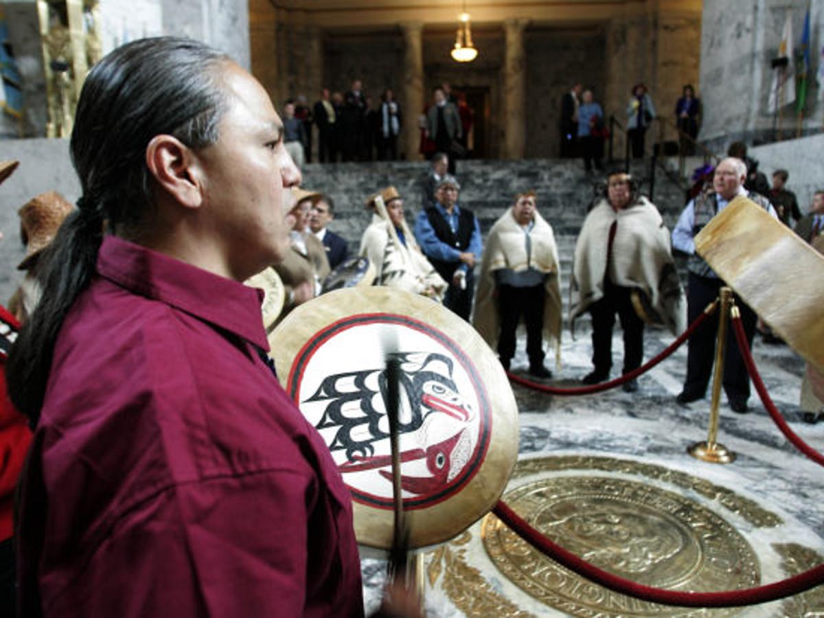 Download Northwest Tribe Revels In Twilight Spotlight Life Qconline Com For Android Wallpaper Northwest Tribe Revels In Twilight Spotlight Life Qconline Com For Free