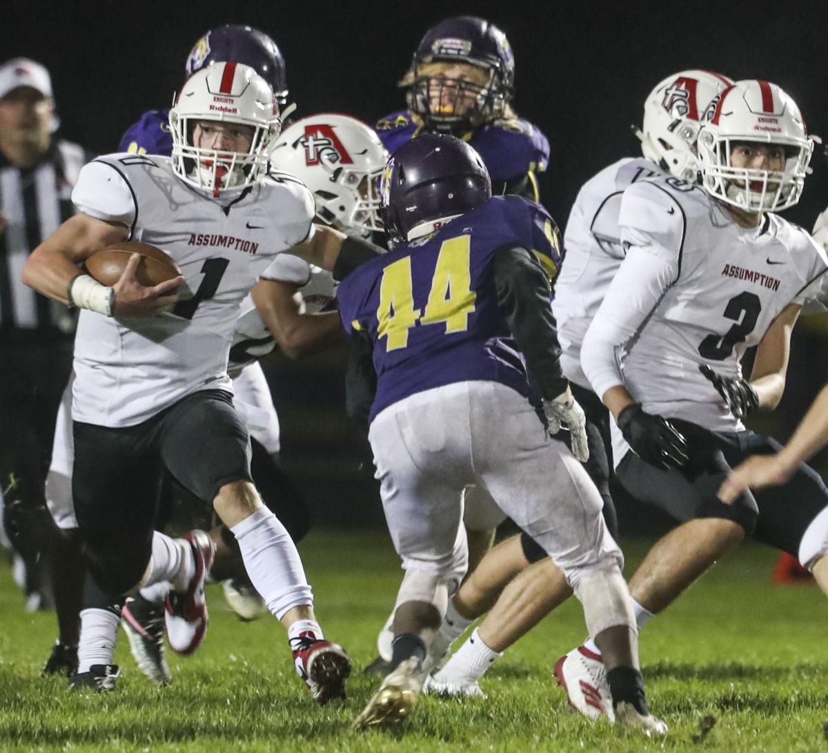091820-qc-spt-assum-dewitt fball-11.JPG
