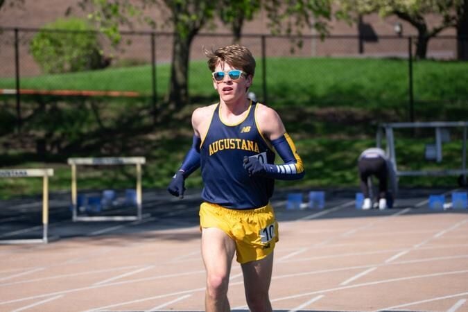 Track and Field battles in Midwest Twilight Qualifier