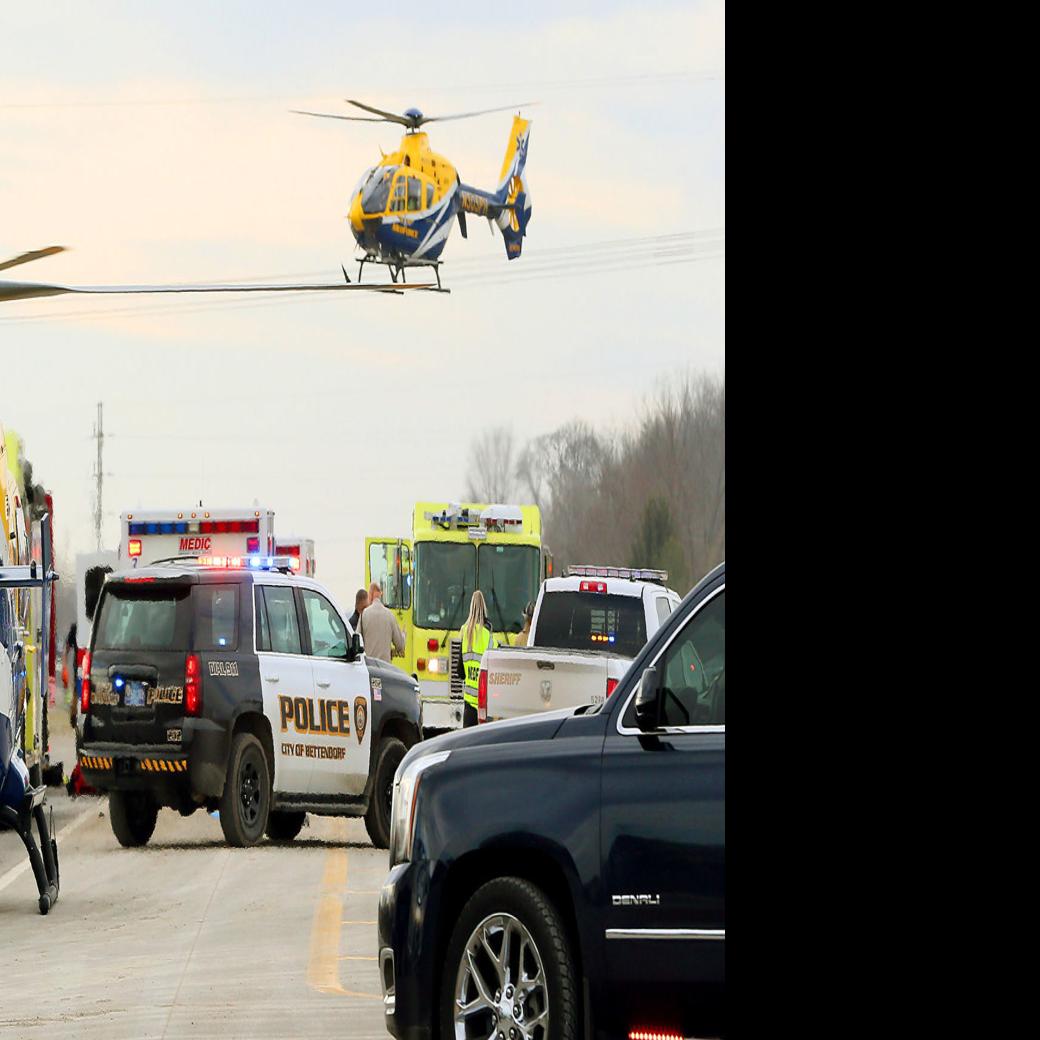 Updated Head On Crash On U S 67 Sends 2 To Iowa City Hospital Closes Highway Near Arconic Local News Qconline Com