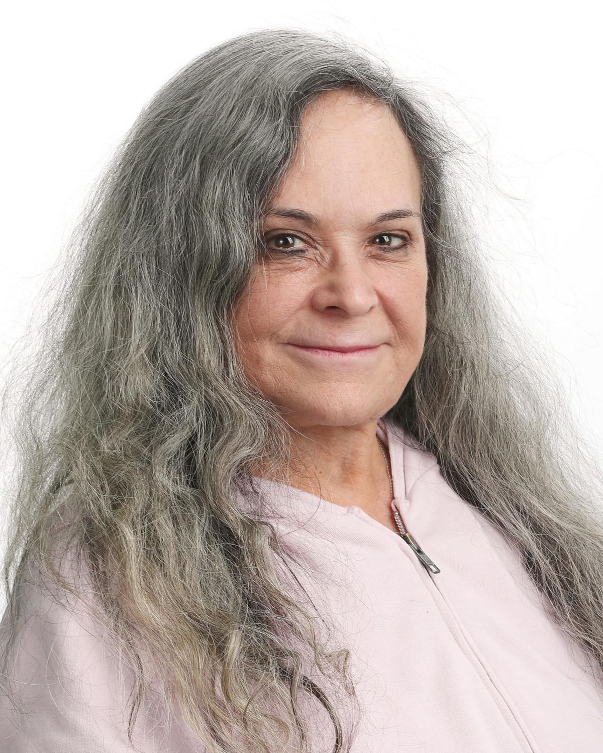 Review My Darling Vivian Reveals True Story Of Johnny Cash S First Wife Movies Qconline Com