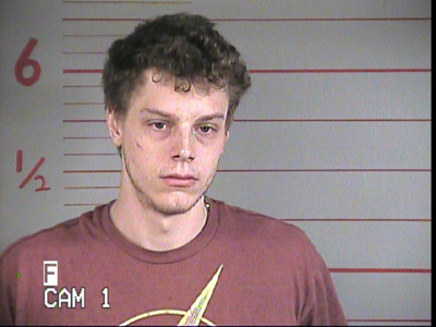 Geneseo man charged with stabbing his father