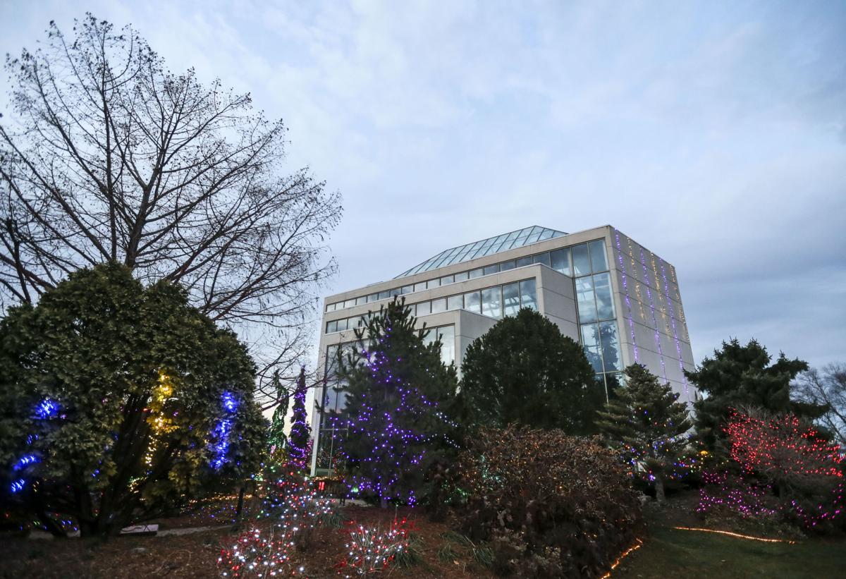 Photos Quad City Botanical Center Winter Lights