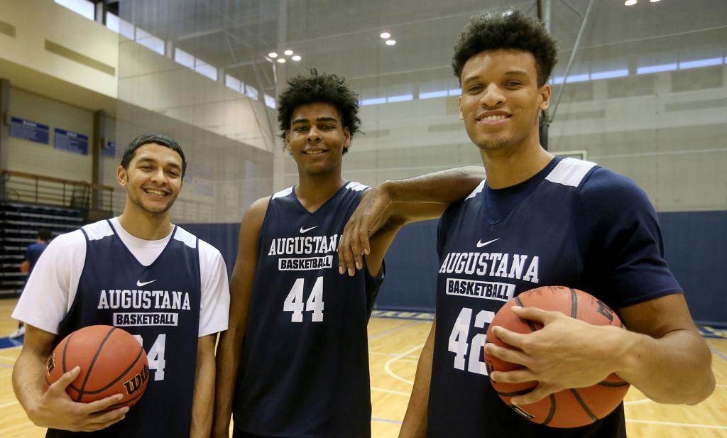 Photos Augustana Men S And Women S Basketball Media Day Sports