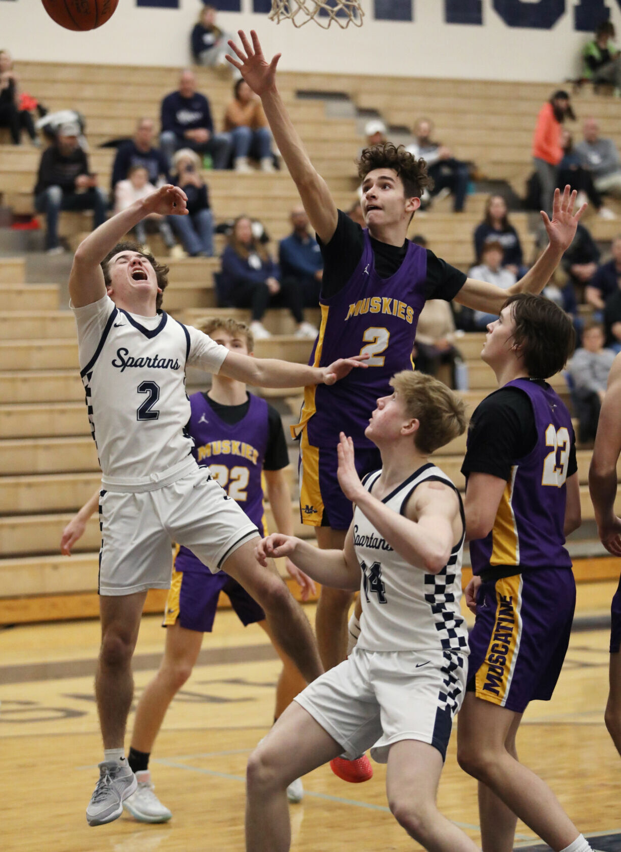 Pleasant Valley Basketball Secures Impressive 62-42 Victory Over Muscatine