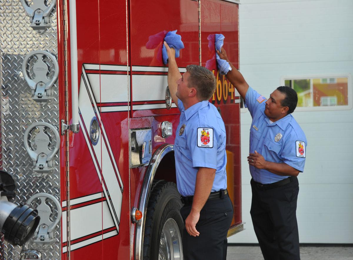 Silvis Fire Department new Pierce Enforcer Pumper
