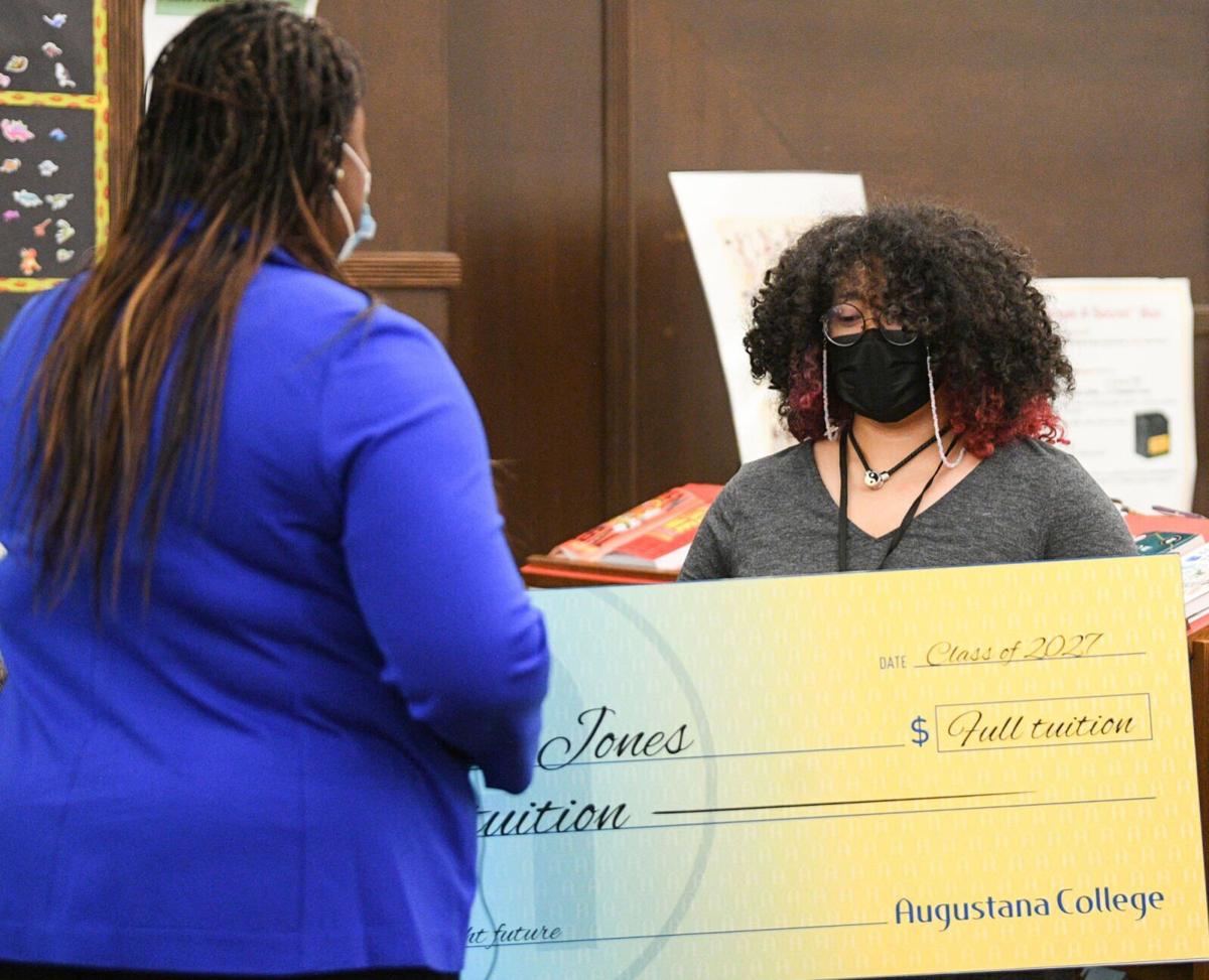 112321-qc-nws-scholarship-001