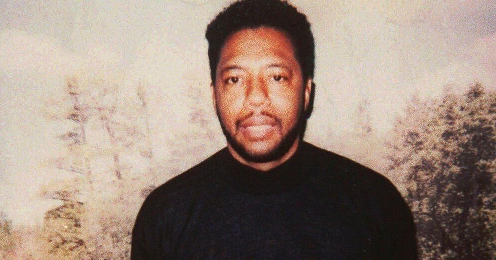 Former Chicago gang leader asks Pritzker for clemency following Trump pardon KATHLEEN FOODY and TODD RICHMOND Associated Press Oct 24, 2025 Oct 24, 2025 Updated 1 min ago