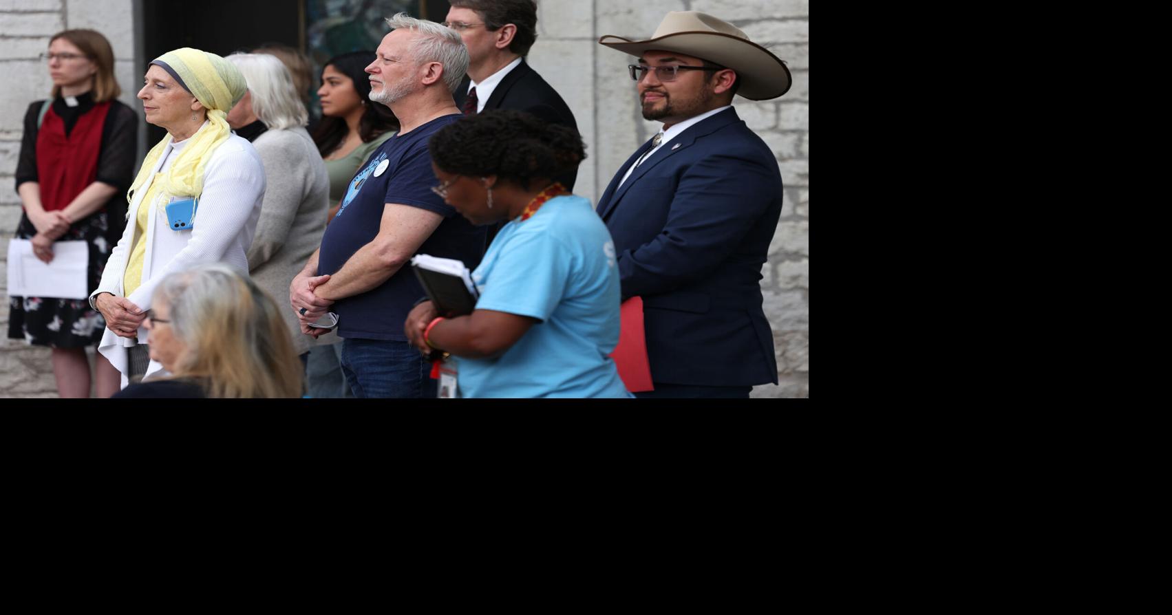 Immigrants, supports voice opposition to new Iowa law