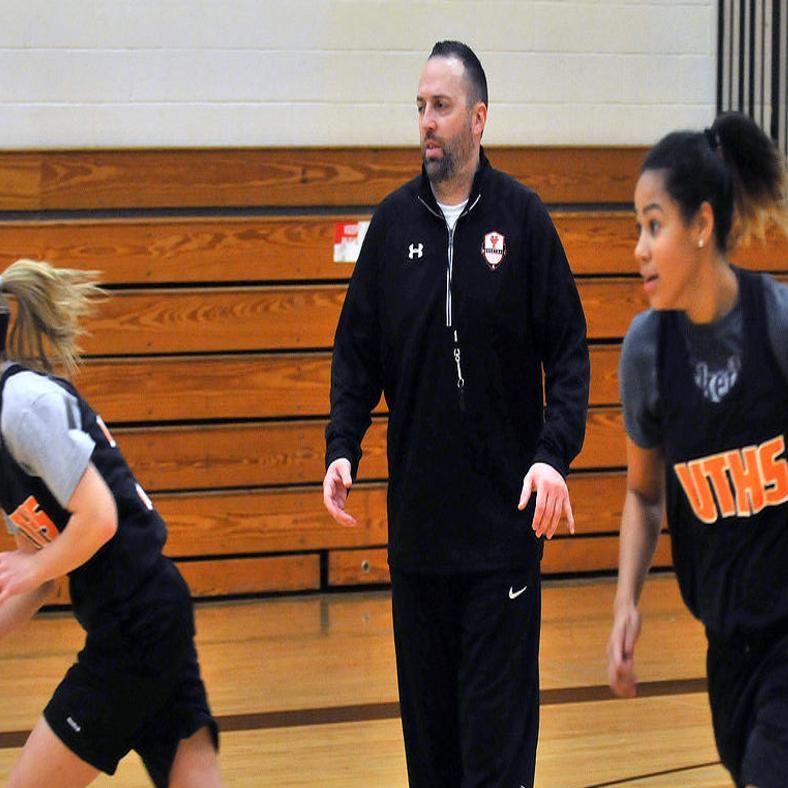 Shiltz Resigns As Ut Girls Hoops Coach Joins Boys Staff Qc
