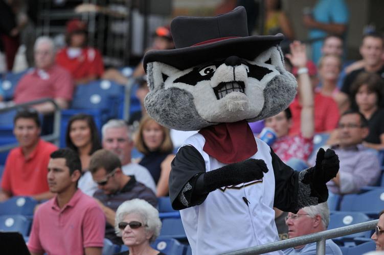 Little Rascals: The Story Behind the Quad Cities River Bandits –  SportsLogos.Net News