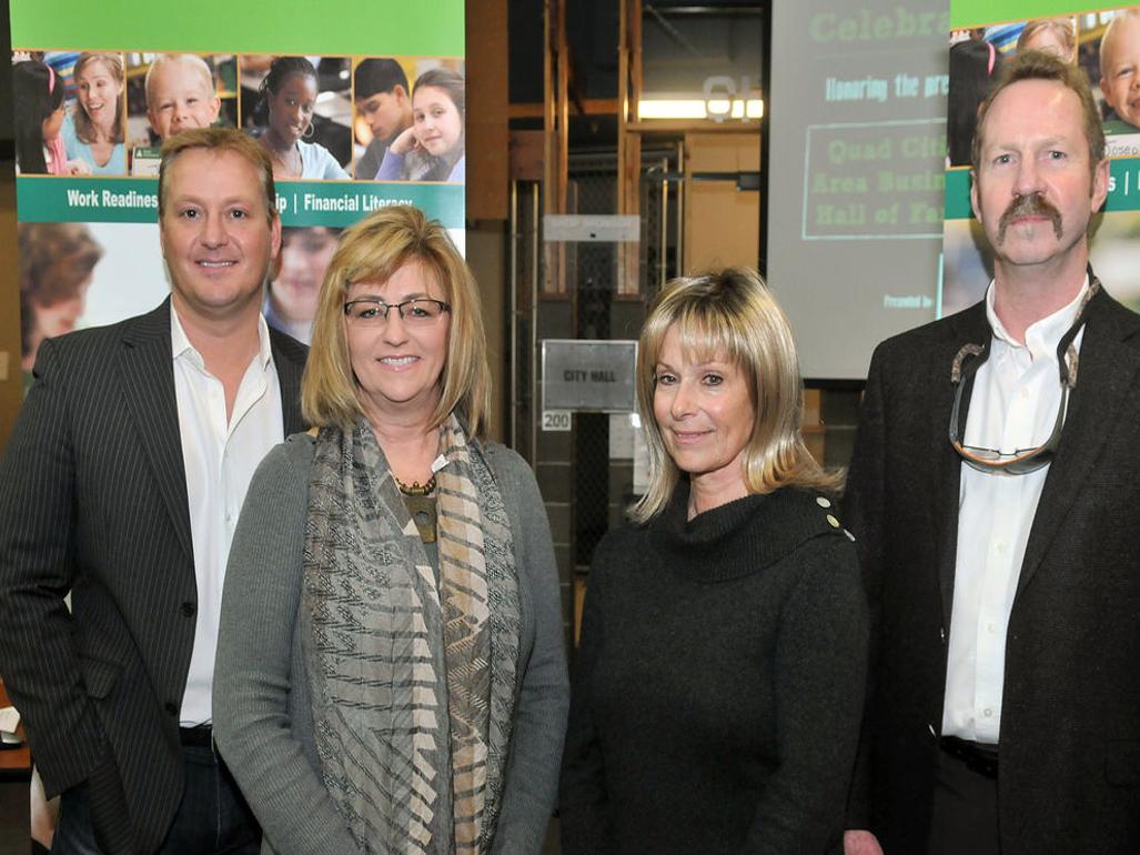 Ja Hall Of Famers Lean On Family Support Local News Qconline Com