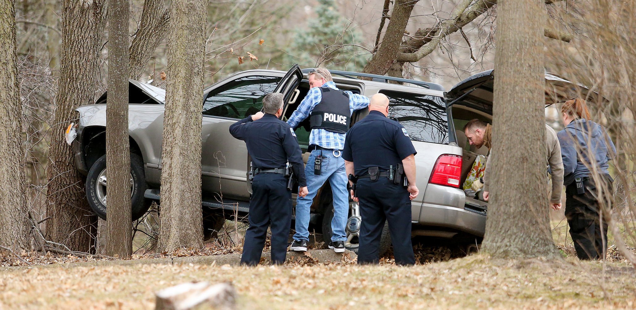 Four Teens Arrested And Two Guns Seized After Davenport Shooting ...