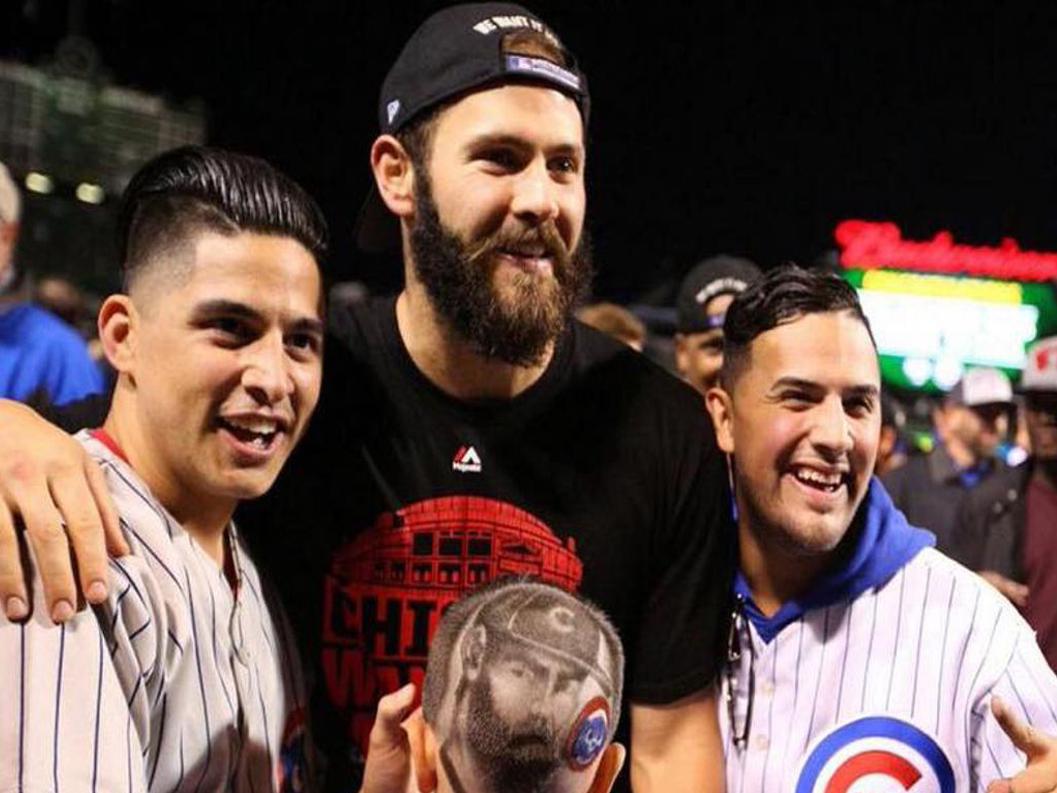 Moline Barber Hits It Out Of Wrigley Field With Jake Arrieta Haircut Local News Qconline Com