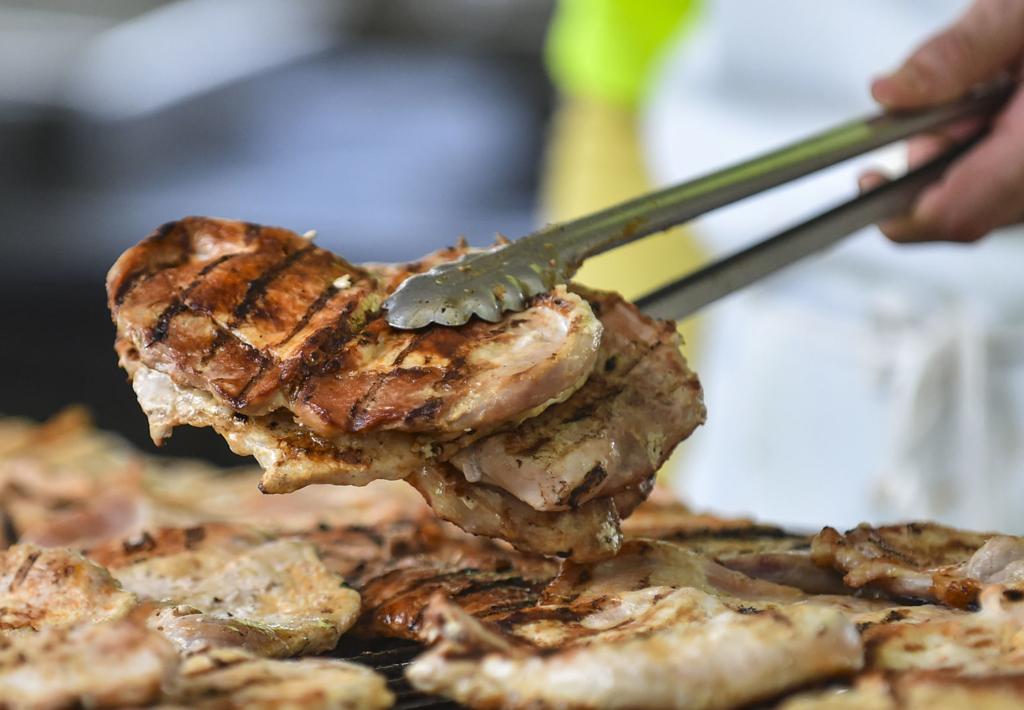 Best John Deere Classic Eats Pork Chops Brisket Queso And More Food Qconline Com