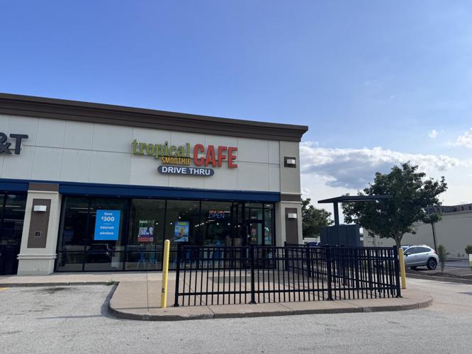 Tropical Cafe 2.jpg
