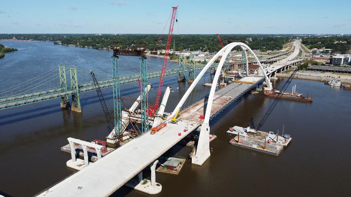 Photos Progress On The New Interstate 74 Bridge Local News Qconline Com Work in the river will continue throughout the project, and the approaches will be constructed in 2019 and 2020. new interstate 74 bridge