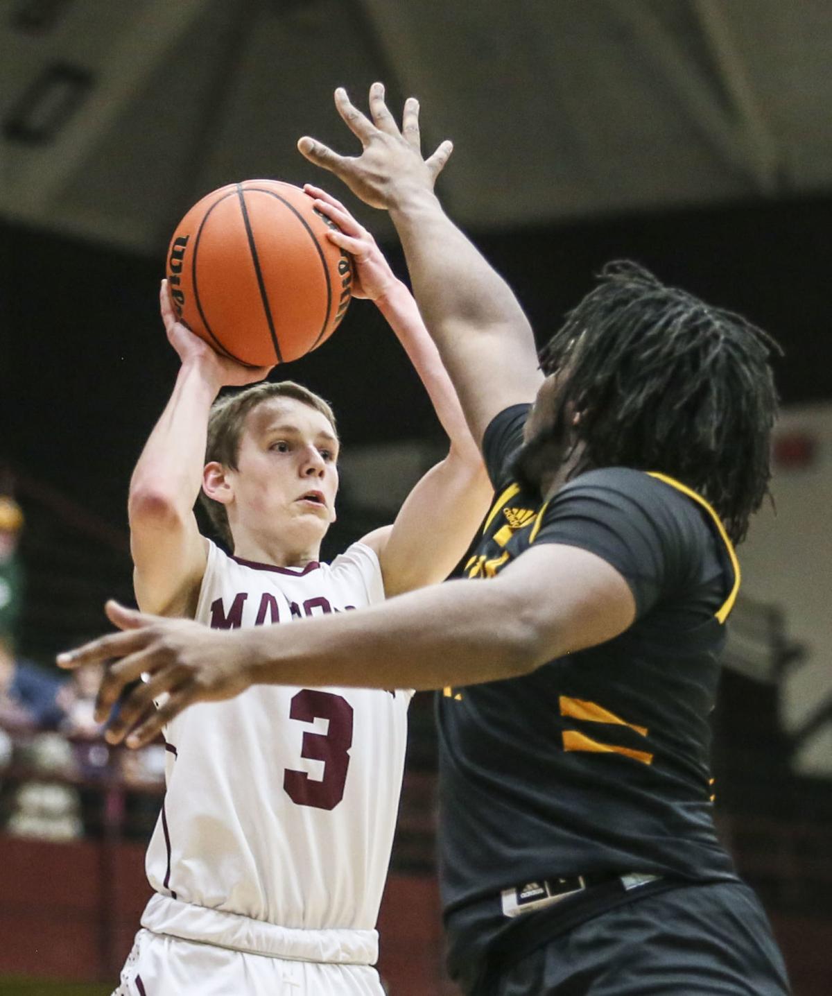 Photo Eastbay Basketball Shootout Moline