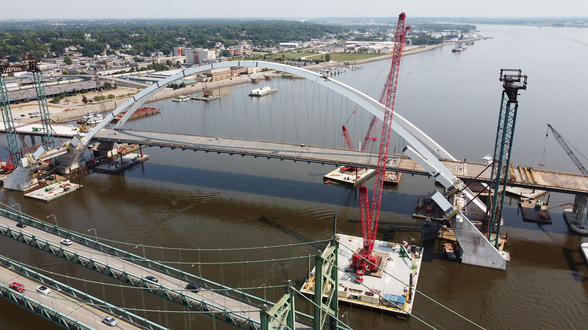PHOTOS Progress on the new Interstate 74 bridge between Bettendorf and